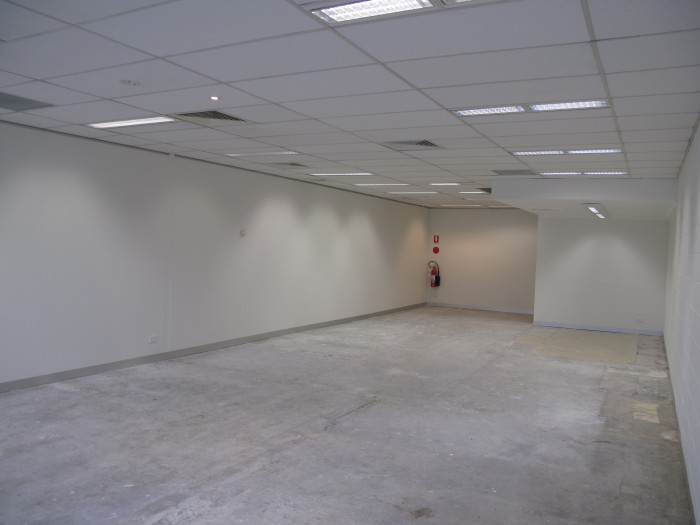 Shop-12-Bullen-Plaza-37-700x525-1
